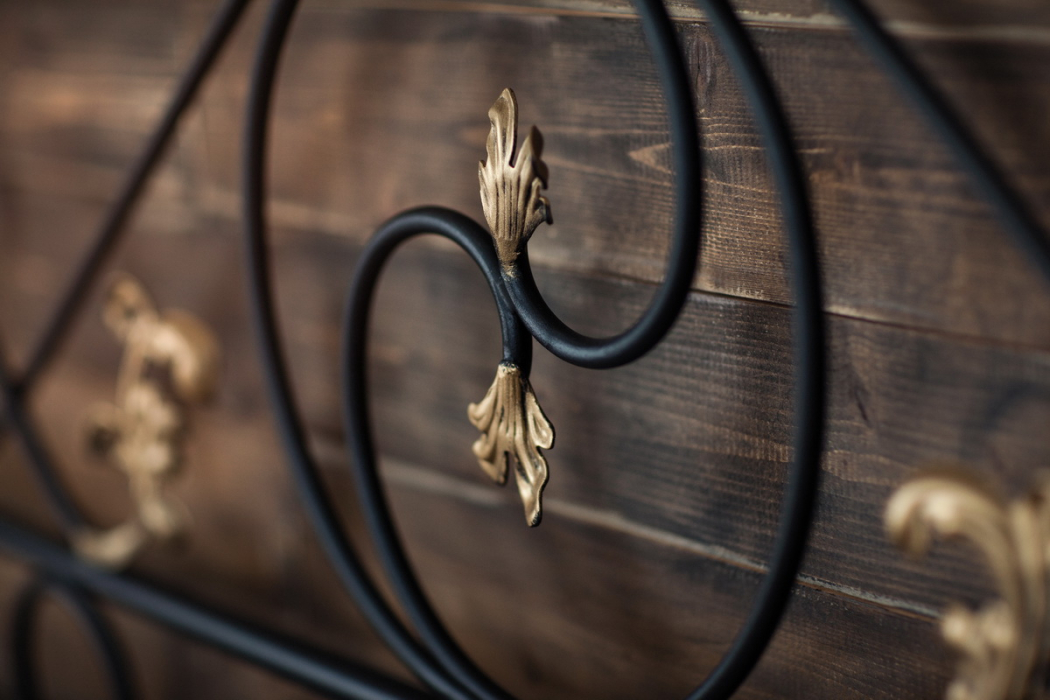 Кованые кровати, Кованая кровать Венеция 1.6 с двумя спинками