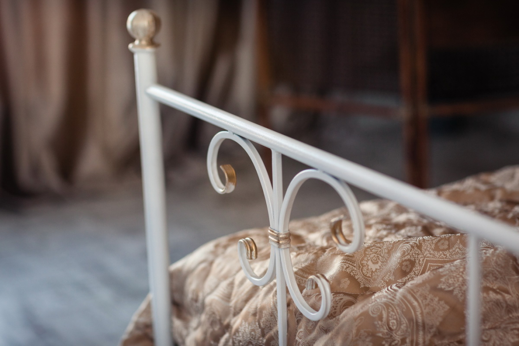 Кованые кровати, Кованая кровать Симона 1.4 с двумя спинками